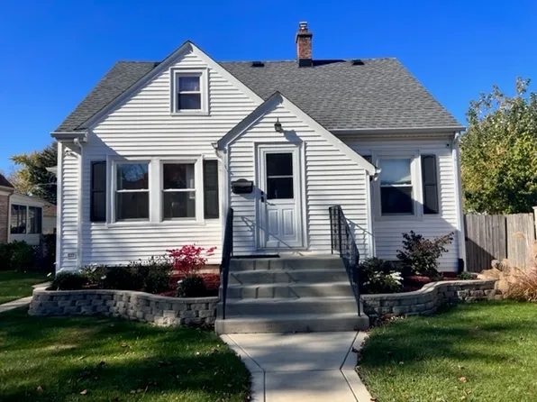 9308 S Trumbull Ave, Evergreen Park, IL 60805