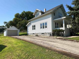 317 N Chestnut St, Genoa, NE 68640