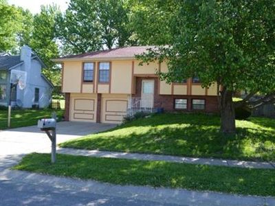 6813 N Liberty St, Kansas City, MO, 64118