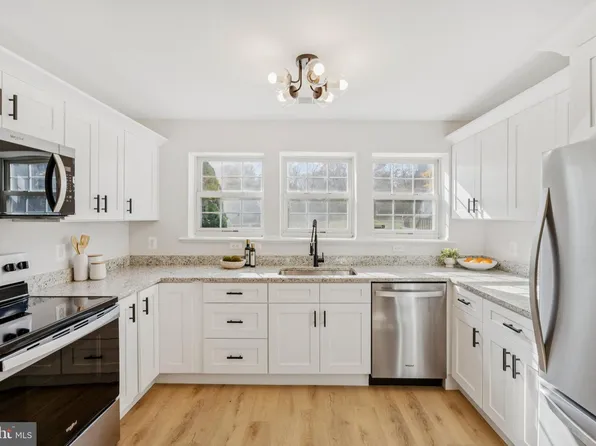 4120 Applegate Ct #1, Suitland, MD 20746