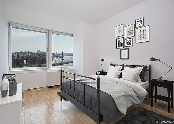 5th image of 202 Pearl St #304