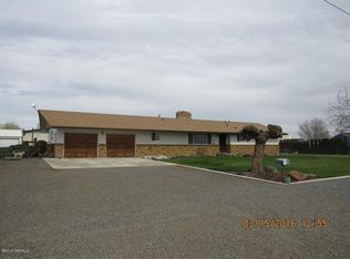 2841 McDonald Rd, Wapato, WA 98951