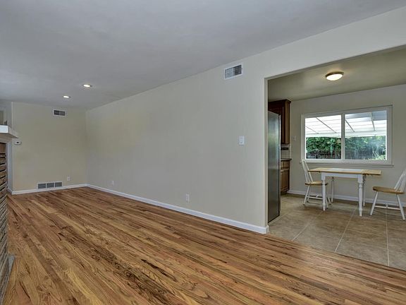 5th image of 3370 Jericho Ln