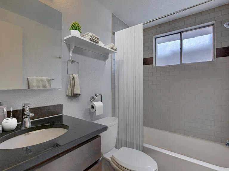 The Quad — Photo 6