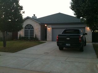 1507 Rancho Domingues Rd, Corinth, TX 76210