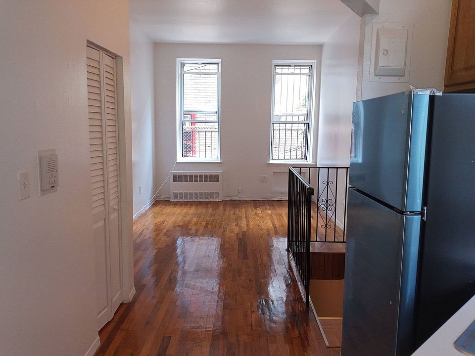 1st image of 239 E 28th St APT 1C