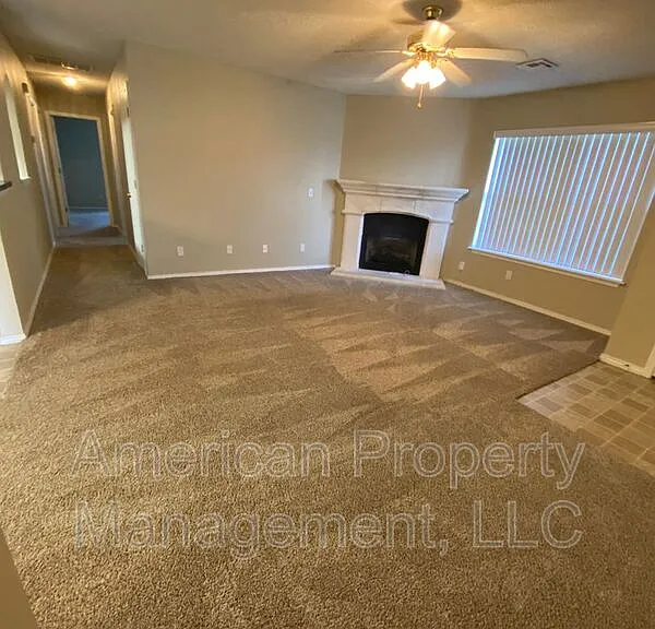 4714 NE Wisconsin St — Photo 12