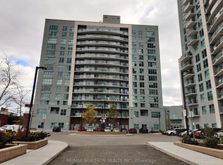 2152 Lawrence Ave E #902, Toronto, ON M1R 0B5