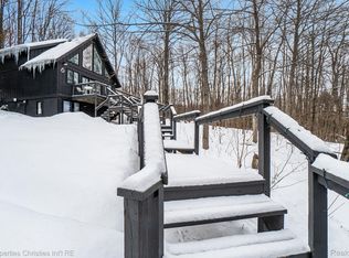 3955 S Pleasantview Rd UNIT 6, Harbor Springs, MI 49740