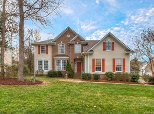 6821 Elmstone Dr, Charlotte, NC 28277