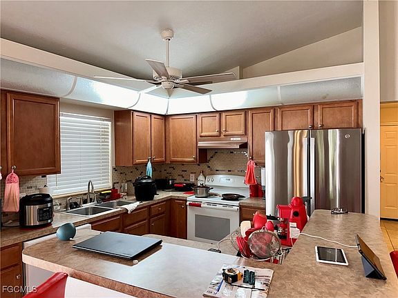 4th image of 4128/4130 Santa Barbara Blvd Unit 1-2