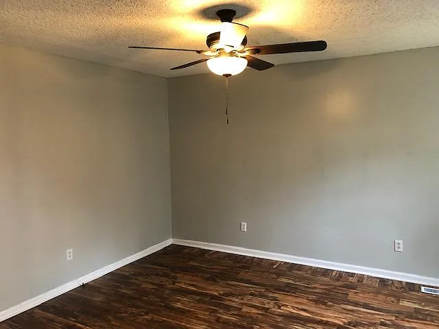 113 N Crossing Dr — Photo 7