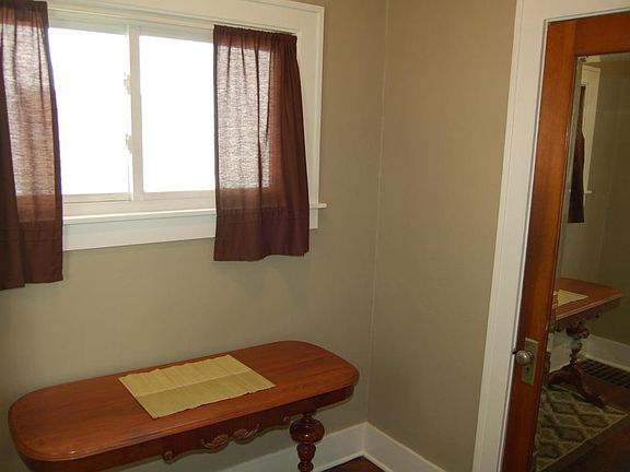 2nd image of 744 Crescent St NE