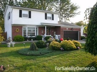 7509 Greenview Rd, Niagara Falls, NY 14304