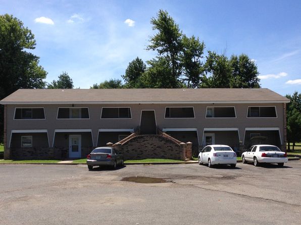 102 N 1st St #2C826829F