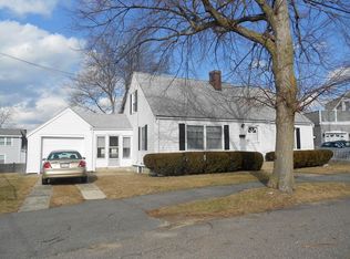 73 Starrett Rd, Lynn, MA 01905
