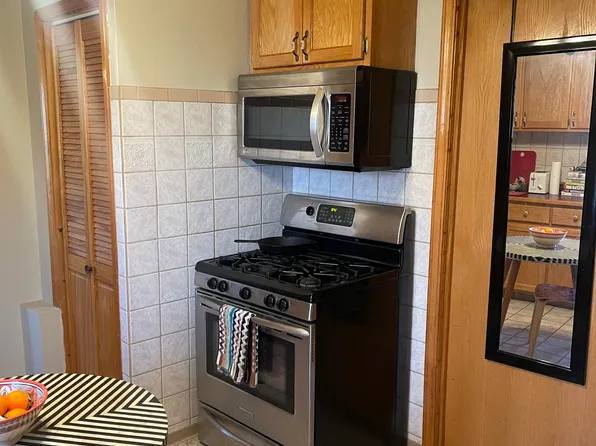 2120 N Hoyne Ave APT 2R, Chicago, IL 60647