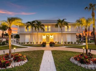 2605 Hibiscus Dr W, Belleair Beach, FL 33786