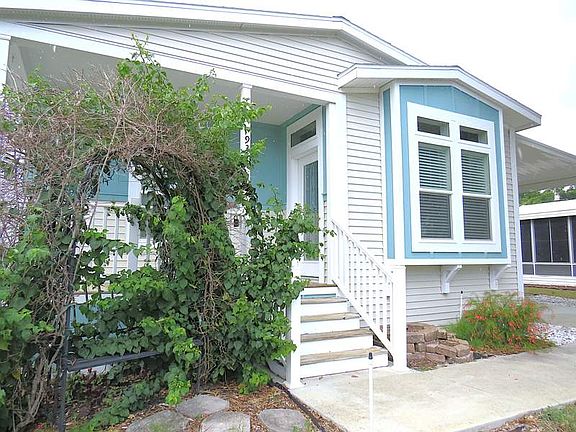2nd image of 932 Sabal Palm Dr #324