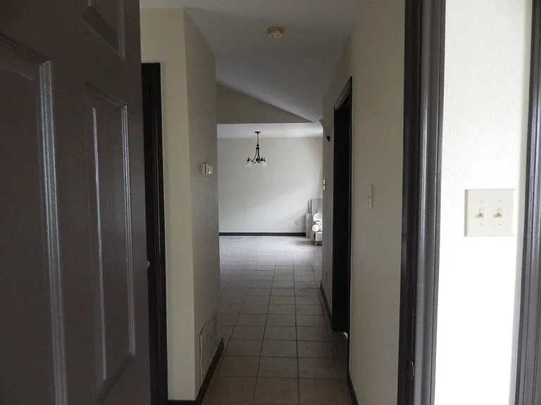 1320 Rosario St — Photo 8
