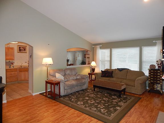 5th image of 1589 Hartsburg Ln