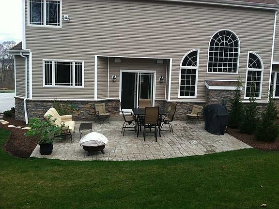 2nd image of 251 Strawberry Cir
