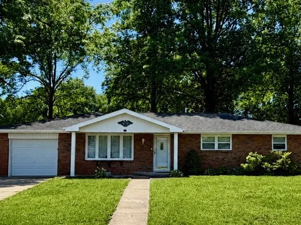 504 Chevelle Dr, Mascoutah, IL 62258