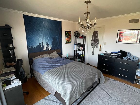 3rd image of 37 Lupine Ave