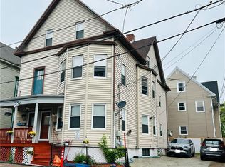 19 Emmett St, Providence, RI 02903