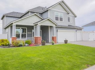 10511 Oak Ln, Pasco, WA