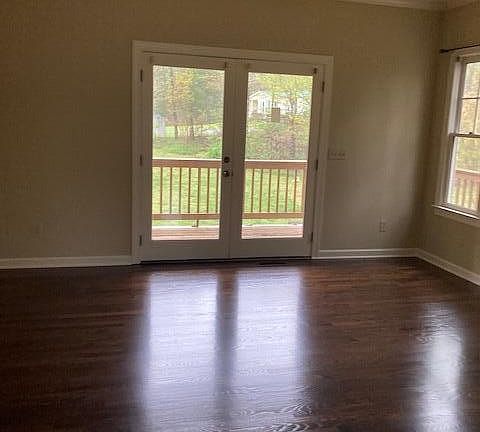 5th image of 373 Van Davis Rd NW