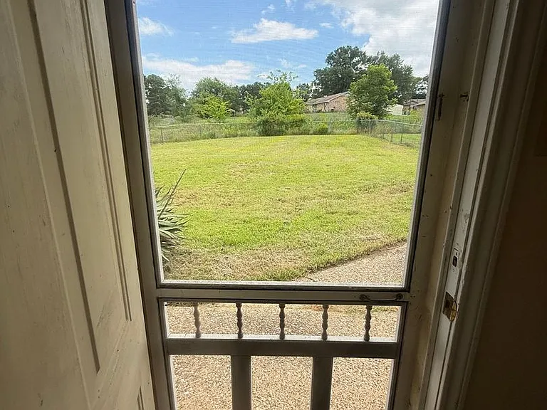 3243 Stoneridge Dr — Photo 13
