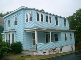 32 Mercer St, New London, CT 06320