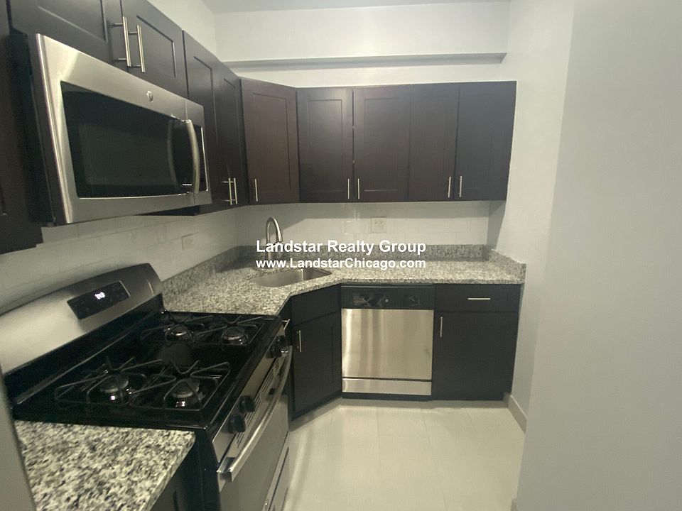 1st image of 1110 W Glenlake Ave #2