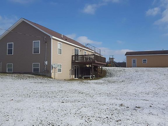 4th image of 380 Equinox Dr