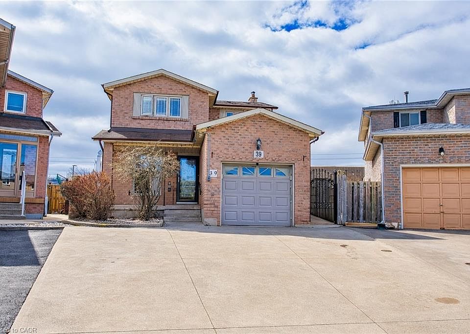 1st image of 39 Regis Ct
