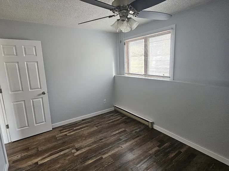 1160 Oakview Dr #6 — Photo 13