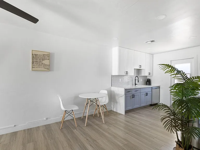 6616 E Avalon Dr #4 — Photo 11