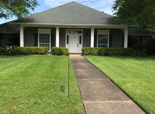5240 Raphael Dr, Alexandria, LA 71303