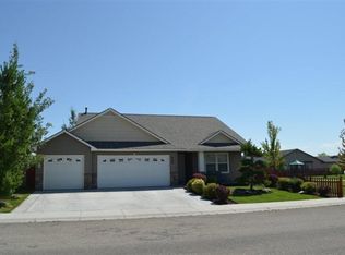 445 E Chateau, Meridian, ID 83642