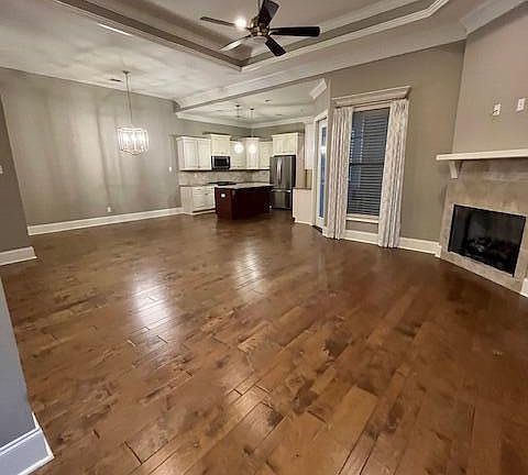 2nd image of 205 Willow Vine Dr
