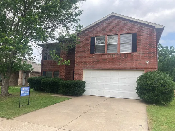 12124 Worchester Dr, Crowley, TX 76036