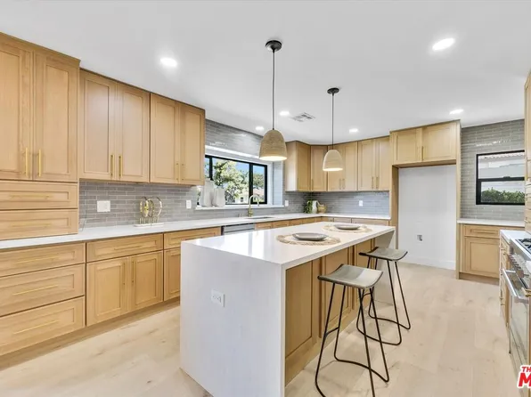 9222 Gainford St, Downey, CA 90240