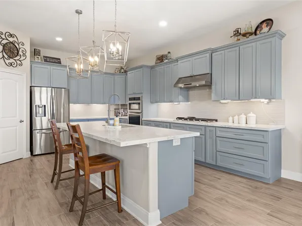 40252 Spyglass Hill Dr, Cleveland, TX 77327