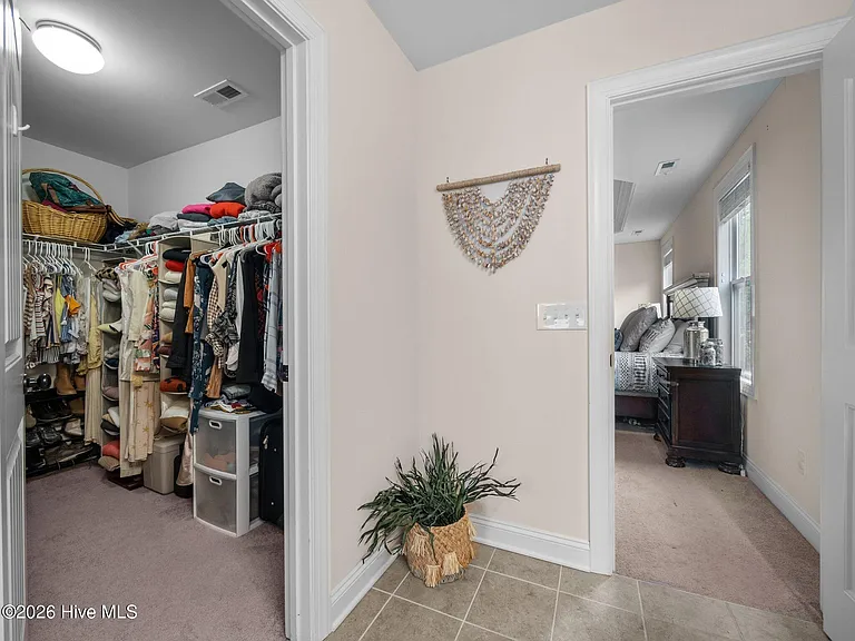 154 Cornel Ln — Photo 31