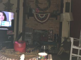 533 Knowles Ln, Chester, WV 26034