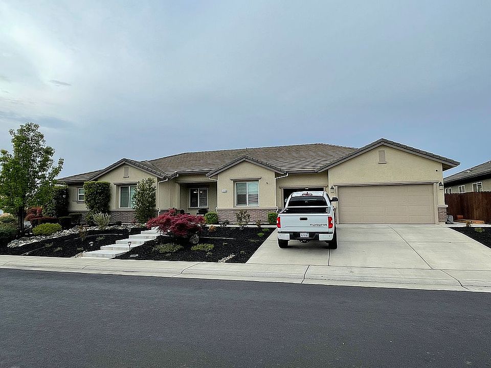 1st image of 4378 Lakebreeze Dr