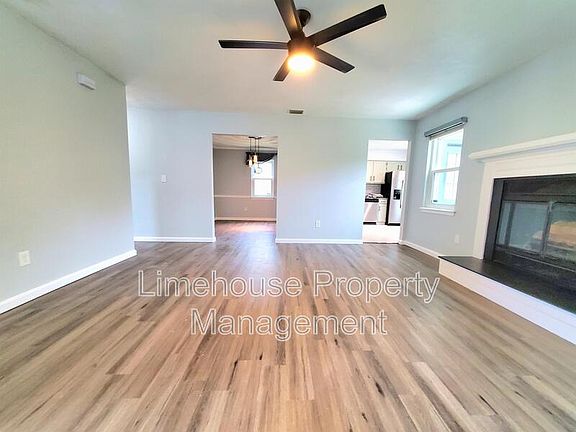 3rd image of 640 Aylesbury Dr