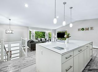 4341 Edinburgh Dr, Anchorage, AK 99502