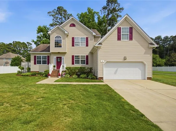 3 Volunteer Trl, Poquoson, VA 23662